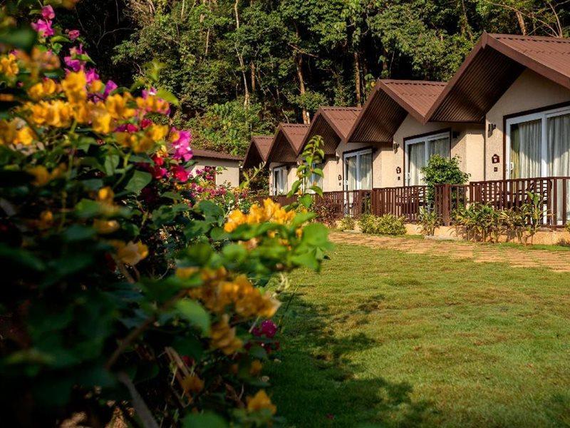 Stone Wood Premier Gokarna Hotel Gokarna  Kültér fotó