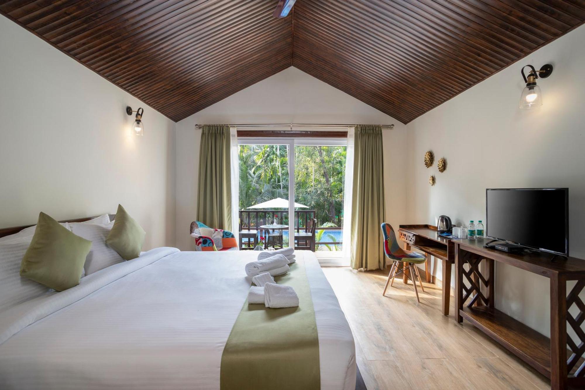 Stone Wood Premier Gokarna Hotel Gokarna  Kültér fotó