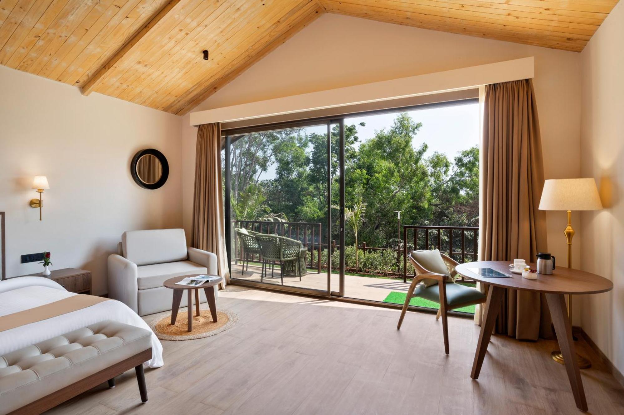 Stone Wood Premier Gokarna Hotel Gokarna  Kültér fotó