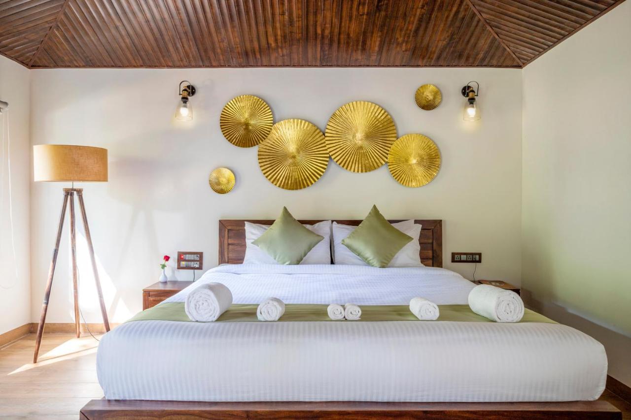 Stone Wood Premier Gokarna Hotel Gokarna  Kültér fotó